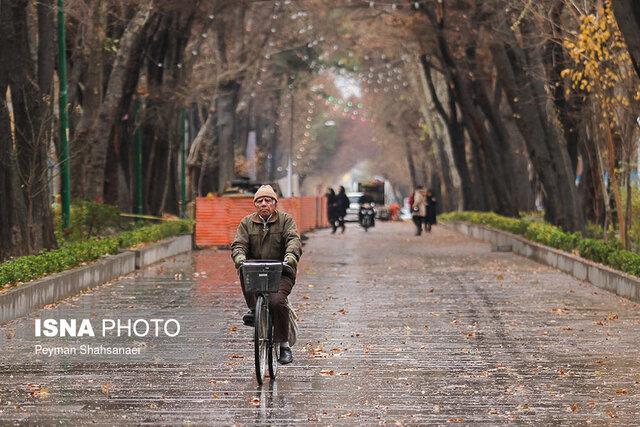 کاهش دما و شروع بارش های بهاری کاشان از ظهر امروز